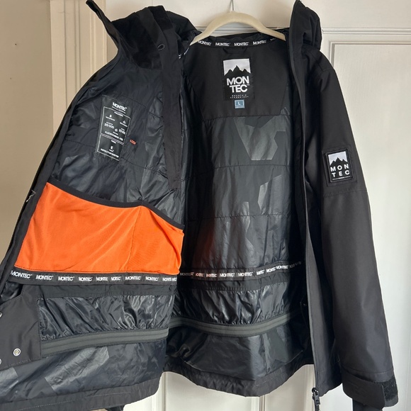 Montec Doom Women’s Ski/Snowboard Jacket (insulated) - Picture 2 of 3